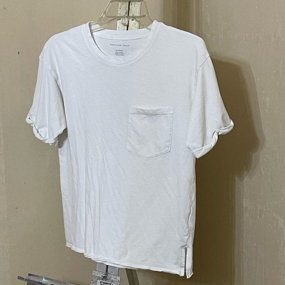 American Eagle outfitters, basic pocketed white tee size extra small - Picture 1 of 7